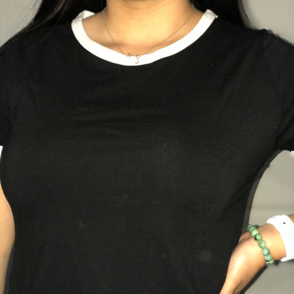 black raglan tee